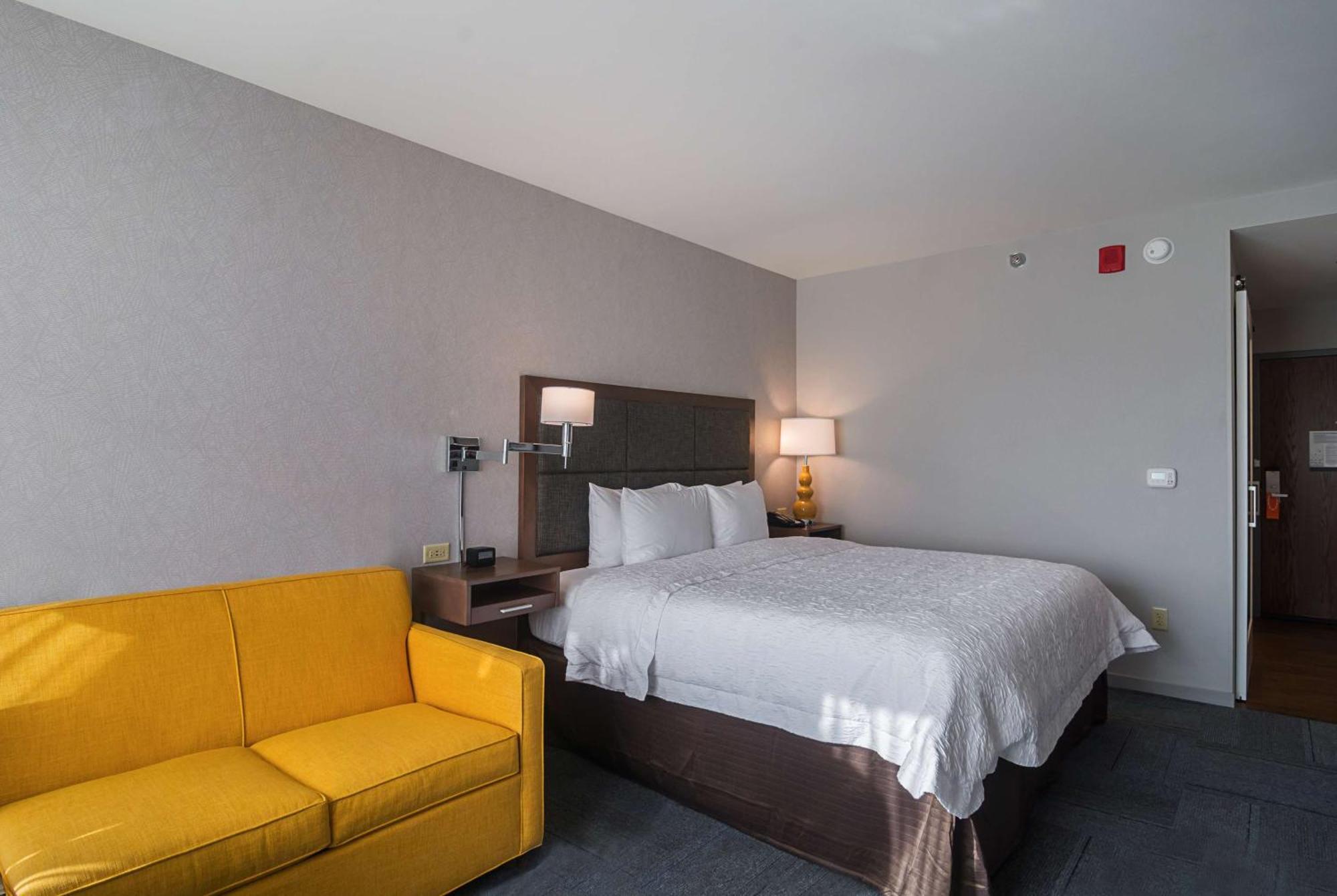Hampton Inn Chicago North-Loyola Station, Il מראה חיצוני תמונה