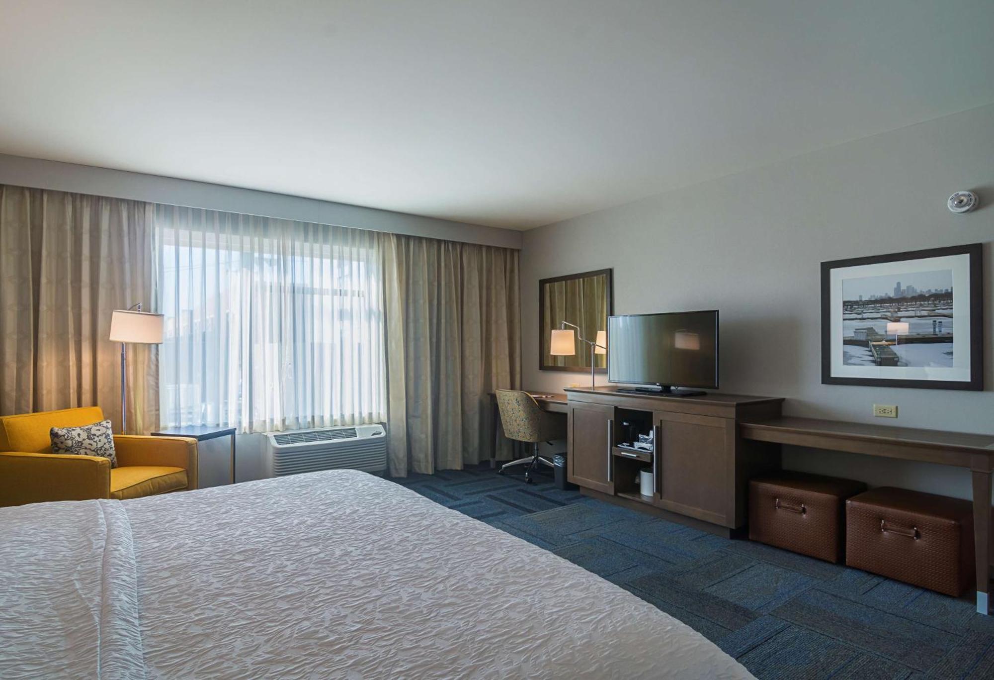 Hampton Inn Chicago North-Loyola Station, Il מראה חיצוני תמונה