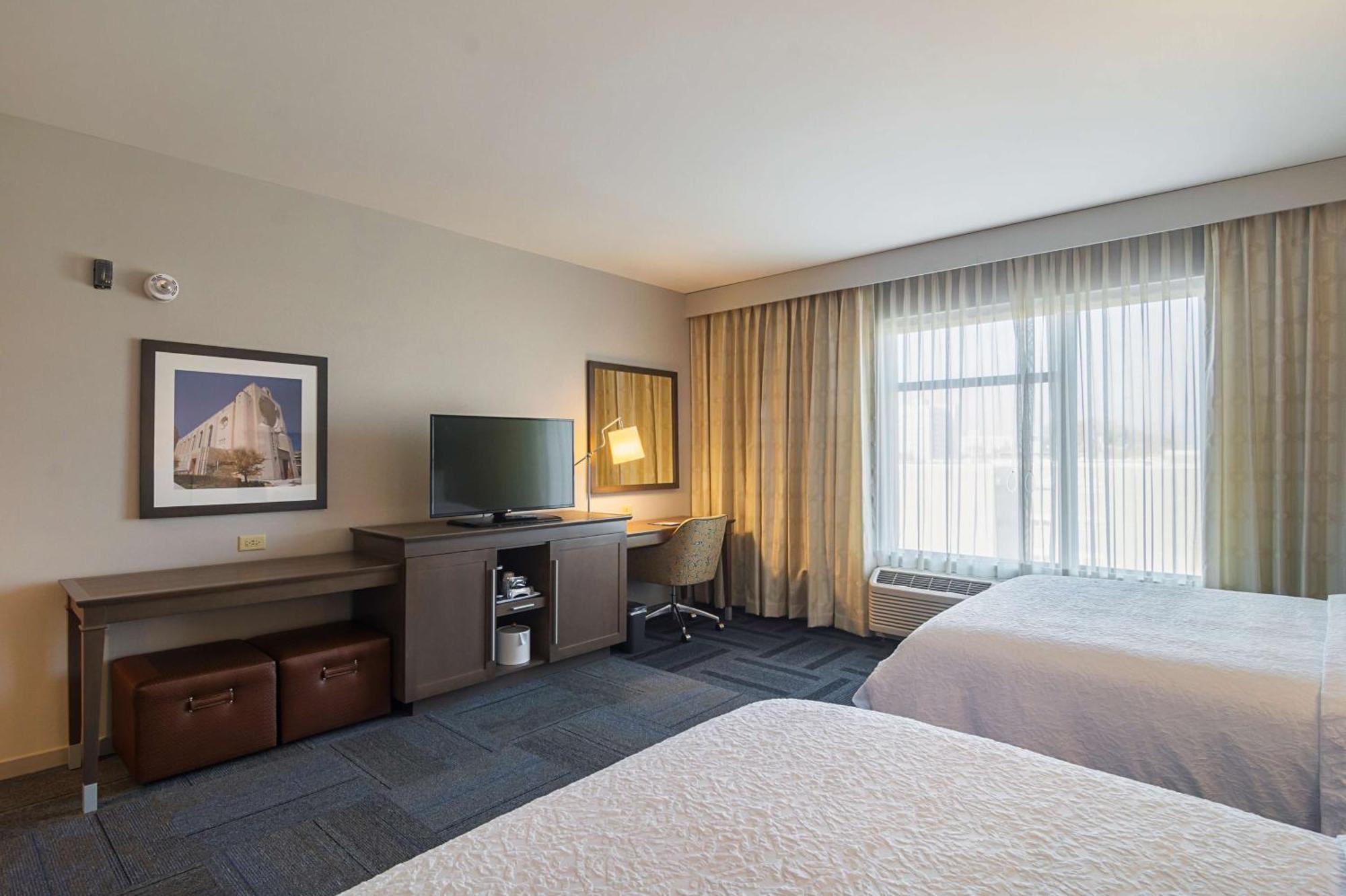 Hampton Inn Chicago North-Loyola Station, Il מראה חיצוני תמונה