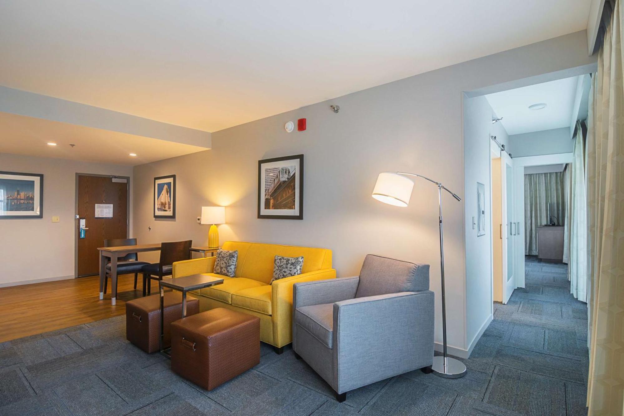 Hampton Inn Chicago North-Loyola Station, Il מראה חיצוני תמונה