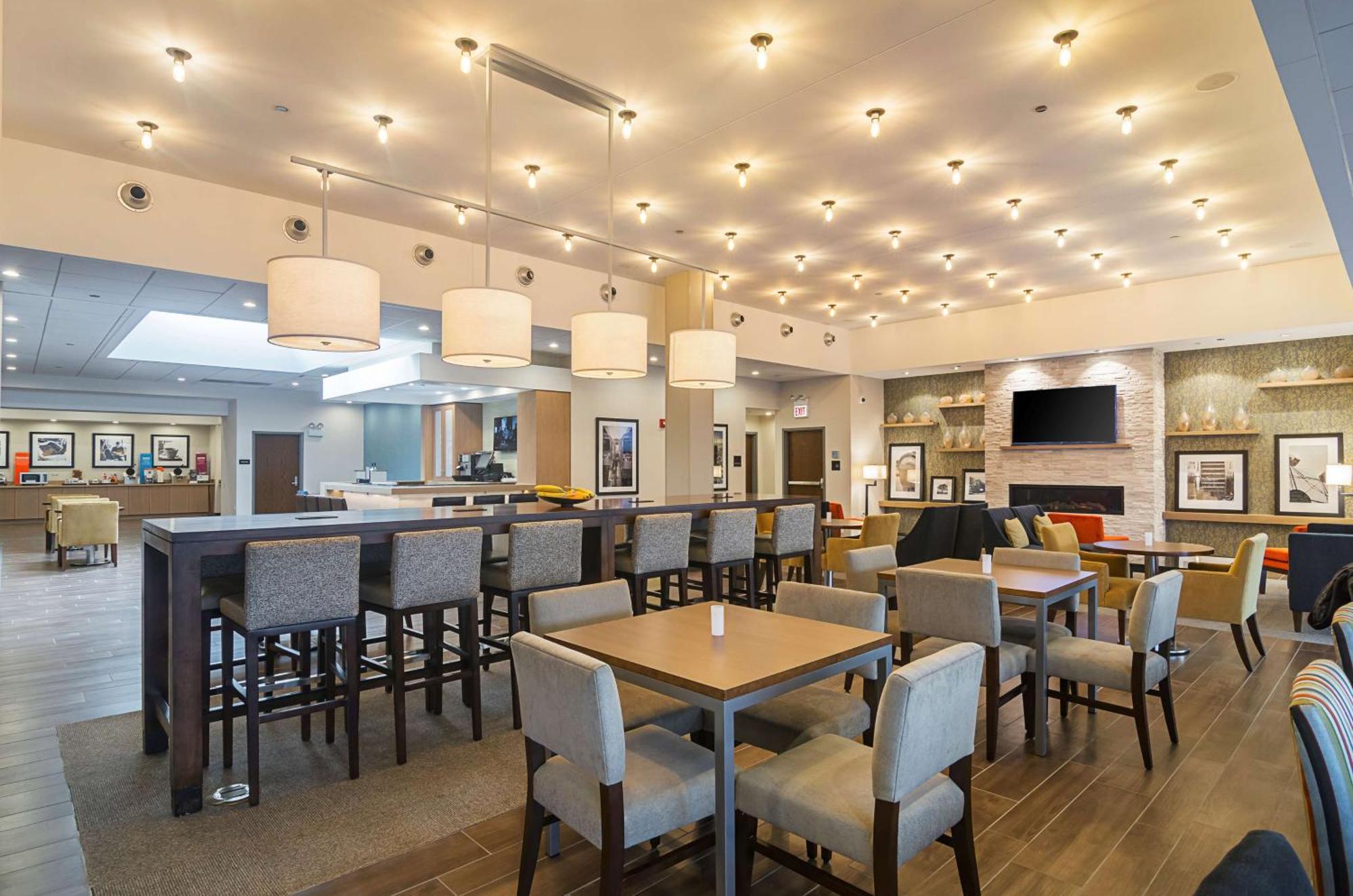 Hampton Inn Chicago North-Loyola Station, Il מראה חיצוני תמונה
