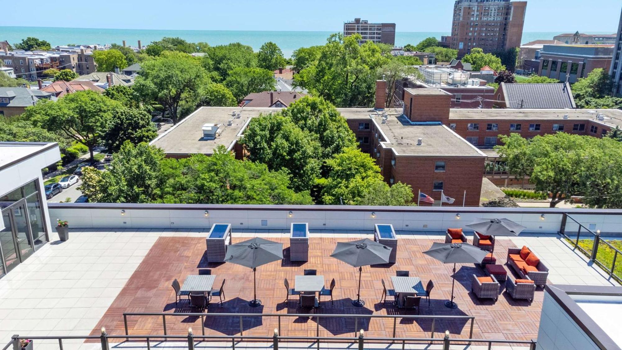 Hampton Inn Chicago North-Loyola Station, Il מראה חיצוני תמונה